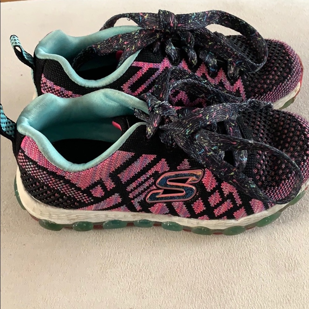 Girls Sketch Air Utras